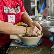 ก๋วยเตี๋ยวเป็ดตุ๋น-เป็ดพะโล้ยาจีน เจ้าเก่า 42 ปี รสเด็ด