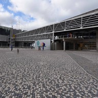 ด้านนอกอาคาร