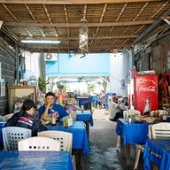 ก๋วยเตี๋ยวเป็ดตุ๋น-เป็ดพะโล้ยาจีน เจ้าเก่า 42 ปี รสเด็ด