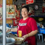 ก๋วยเตี๋ยวเป็ดตุ๋น-เป็ดพะโล้ยาจีน เจ้าเก่า 42 ปี รสเด็ด