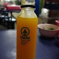 บรรยากาศ ก๋วยเตี๋ยวสิงห์รถบรรทุก