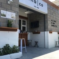 หน้าร้าน CHA CO Tea Bar