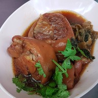 เมนูของร้าน ขาหมูเจริญแสงสีลม สีลม