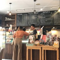 บรรยากาศ Fongkum Cafe
