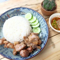 เมนูของร้าน อ๋อขวัญเรือน ซื้อหน้าร้านถูกกว่า ซอยขวัญเรือน