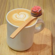 เมนูของร้าน FEEL ColdPressedJuiceBar The Crystal