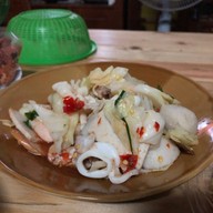 ร้านคนละยำสองยำ