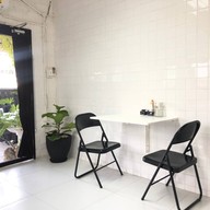 Wake Up Studio x Cafe