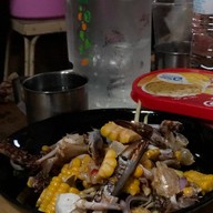 ร้านคนละยำสองยำ