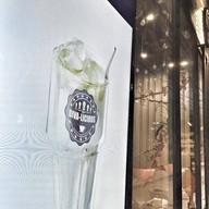 FEEL ColdPressedJuiceBar The Crystal