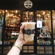 FEEL ColdPressedJuiceBar The Crystal