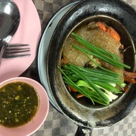 เมนูของร้าน สมศักดิ์ปูอบ Y บีทีเอสกรุงธนบุรี