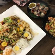 เมนูของร้าน ตะบันตำ ตำถาดบันลือโลก ปิ่นเกล้า