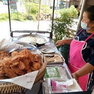 เจ๊ป้อม ข้าวแกงปักษ์ใต้รสเด็ด มะรุ่ย