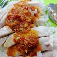 สุดาข้าวมันไก่ สำเหร่(ตากสิน17)