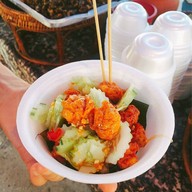 น้องแฝดทอดมันหน่อกะลาเกาะเกร็ด