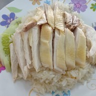 สมชายข้าวมันไก่ตอน (ข้าวมันไก่สมปองเจ้าเก่่า) คลองเตย