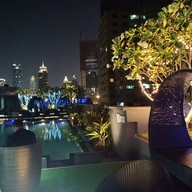 The Edge Bar Best Western Premier Sukhumvit Hotel