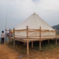 ม่อนเคียงดาว