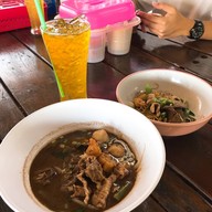 ก๋วยเตี๋ยวเรือสมุนไพร