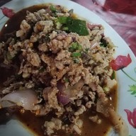 เจ๊รินร้านลาบ ร้านส้มตำ หน้าโลตัสสระบุรี
