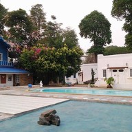 Scenic Riverside Resort