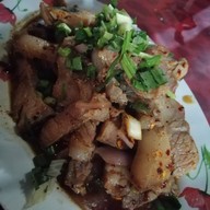 เจ๊รินร้านลาบ ร้านส้มตำ หน้าโลตัสสระบุรี