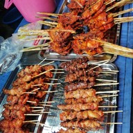 เจ๊รินร้านลาบ ร้านส้มตำ หน้าโลตัสสระบุรี