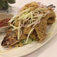 เมนูของร้าน Ploen Restaurant