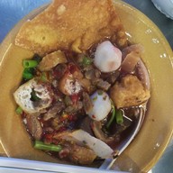 เมนูของร้าน ก๋วยเตี๋ยวนายอ้วนเย็นตาโฟบะเต็งเสาชิงช้า แพลทินัม