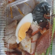 เมนูของร้าน ตาเกียบเตี่ย บะหมี่เกี๊ยว(ราชาบะหมี่หน้าวัดชมภูเวก)