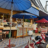 เป็นแสน ข้าวราดแกง