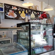 หน้าร้าน Bingsu House Dessert and Steak
