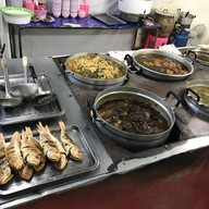 บรรยากาศ ข้าวต้มนายแดง ถ.ช้างคลาน