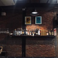 Jompol Boutique Cafe