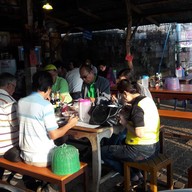 ร้านน้ำหวาน โจ๊ก ต้มเลือดหมู ทองผาภูมิ