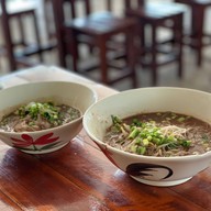 ก๋วยเตี๋ยวเรือ นายลือ คลองโยง