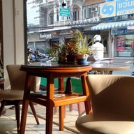 บรรยากาศ กาแฟ หนึ่งสอง