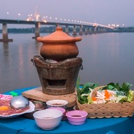 บรรยากาศ สะพานมิตรภาพ ไทย - ลาว แห่งที่ 2