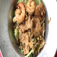 เมนูของร้าน ก๋วยเตี๋ยวผัดงี่เง่า เจ๊เบญโอเดี้ยน เยาวราช