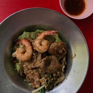 เมนูของร้าน ก๋วยเตี๋ยวผัดงี่เง่า เจ๊เบญโอเดี้ยน เยาวราช