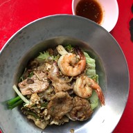 เมนูของร้าน ก๋วยเตี๋ยวผัดงี่เง่า เจ๊เบญโอเดี้ยน เยาวราช
