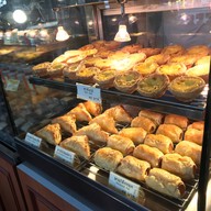 มิสหมวยเบเกอรี่ (Miss Muay Bakery) ตลาดสามย่าน