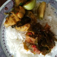 เมนูของร้าน ข้าวแกงแสนตุ้ง จันทบุรี