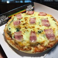 PIZZA BOOM ดอนเมือง ตลาดนัดโกสุมรวมใจ D11-D12