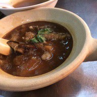 เมนูของร้าน หูฉลามน้ำแดงบรั่นดี น้องนิว เยาวราช
