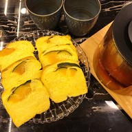 Baking Cottage by Tom