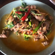 กระเพราเผ็ด อาหารป่า