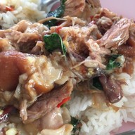 ขาหมูขั้นเทพ(สาขาแรกต้นตำรับย้ายมาจากตลาดตองแปด) สาขาแรกต้นตำรับ(ย้ายจากตองแปด)