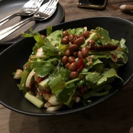 Jompol Boutique Cafe